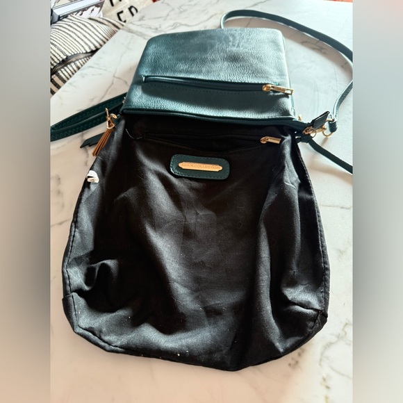 Mia K. Collection turquoise blue purse in good used condition - Picture 6 of 7